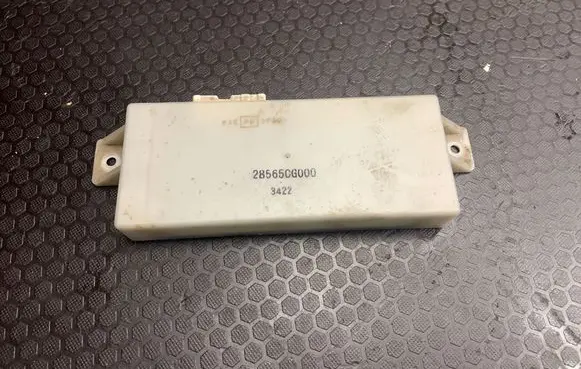 Infiniti FX Seat control module 28565CG000 3422