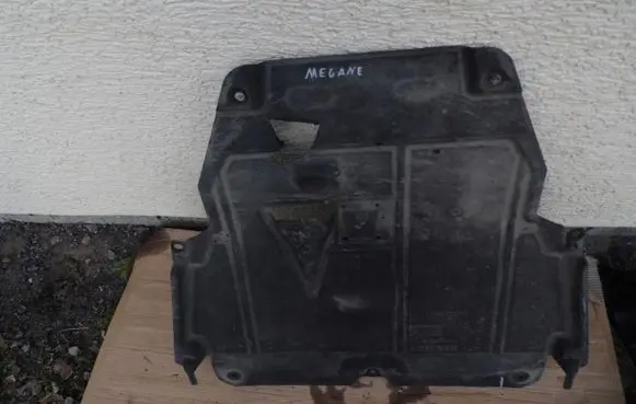 Renault Megane IV Engine splash shield/under tray 8678