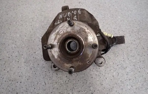 Chevrolet Lacetti Front wheel hub spindle knuckle
