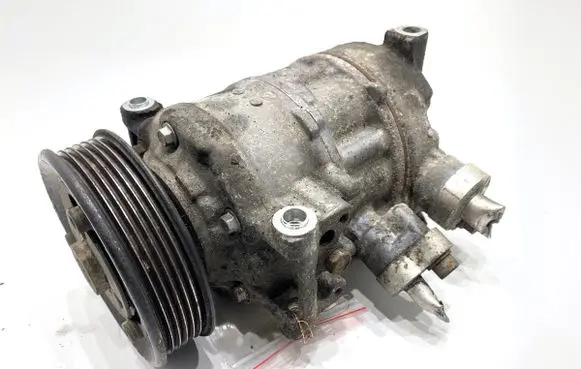 Volkswagen Golf VII Air conditioning (A/C) compressor (pump) 5Q0816803