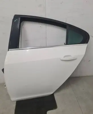 Opel Insignia A Rear door