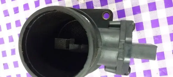 Volkswagen New Beetle Mass air flow meter 0260218002 06A908451A