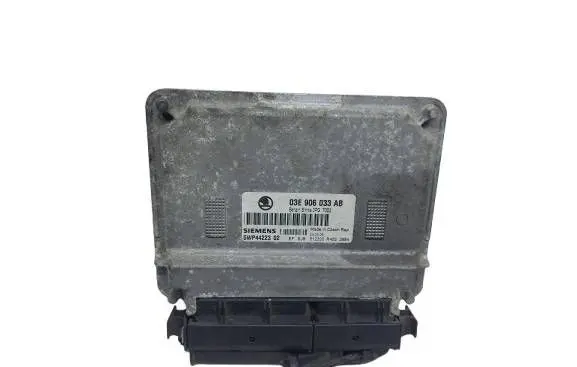 Skoda Fabia Mk1 (6Y) Engine control unit/module 03E906033AB-KASACJ 5WP44223 03E906033AB