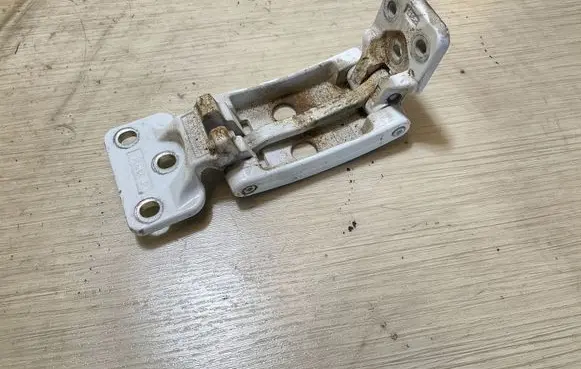 Mercedes-Benz Sprinter W906 Loading door upper hinge A9067400037