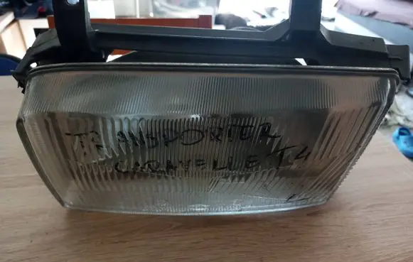 Volkswagen Transporter - Caravelle T4 Headlight/headlamp 7R0144437