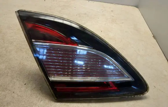 Mazda 6 Tailgate rear/tail lights 13241055