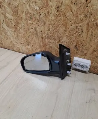 Hyundai Matrix Front door electric wing mirror E4012172 E4012173 022172