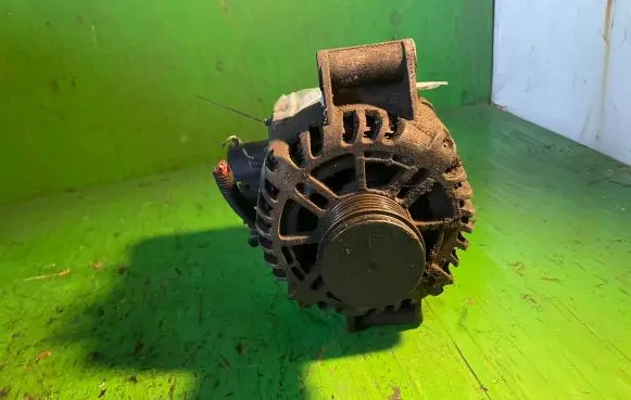 Ford Mondeo Mk III Generator/alternator 1S7TCD