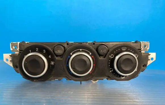Ford Focus Climate control unit 7M5T19980AA