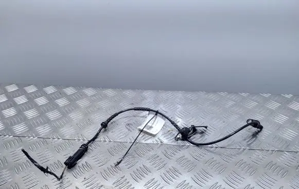 BMW 2 F45 ABS rear brake sensor 6858466 0265008840