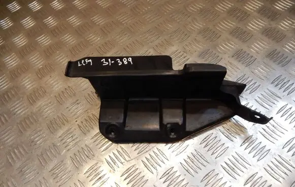 Rear bumper corner part panel trim