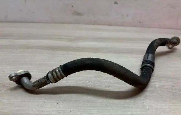Volvo S90, V90 Air conditioning (A/C) pipe/hose 32226905