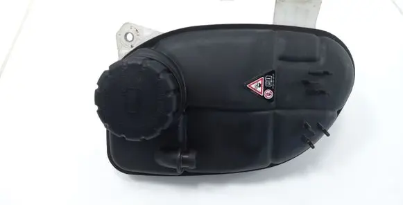 Mercedes-Benz Vito Viano W447 Coolant expansion tank/reservoir A4475000049