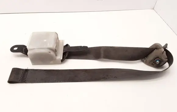 Mitsubishi Colt Front seatbelt ADA7063