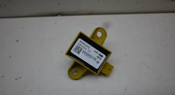 Chrysler Town & Country V Airbag deployment crash/impact sensor 68137948AA