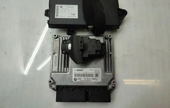 Engine ECU kit and lock set