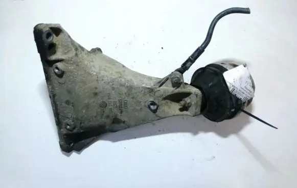 Audi A4 S4 B5 8D Engine mount bracket 8D0199382J 8D0199382K