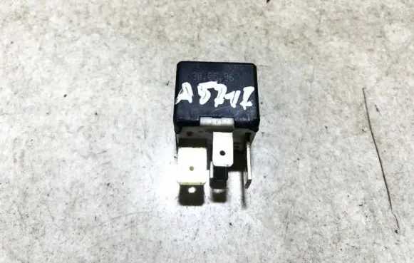 Audi A4 S4 B5 8D Other relay 443951253j