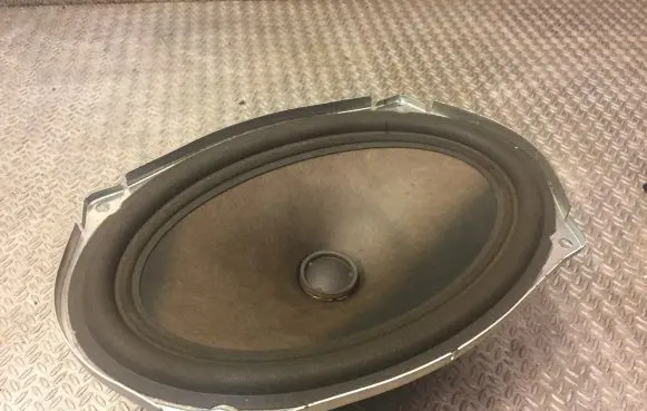 Mini One - Cooper Coupe R56 Rear door speaker 3422633