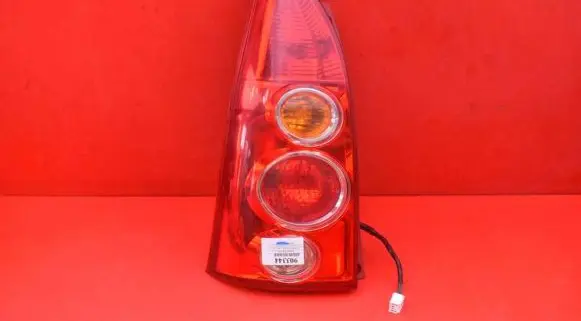 Mazda Premacy Rear/tail lights 220-61961