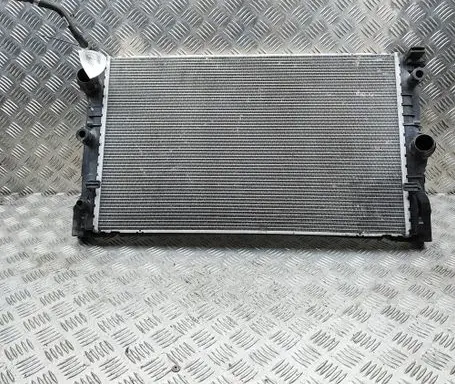 BMW 5 G30 G31 G38 Coolant radiator 8474824