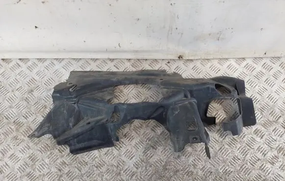 Mercedes-Benz S W222 Other engine bay part A2225240225