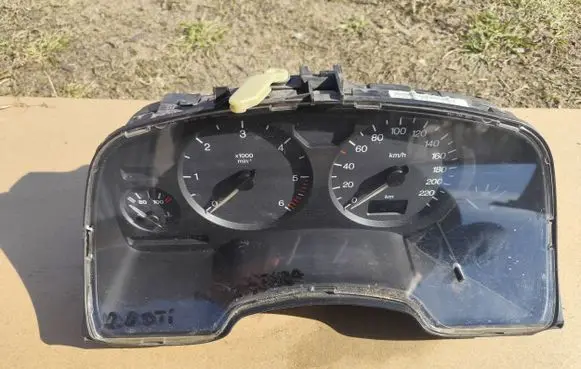 Opel Zafira A Speedometer (instrument cluster) EJ09228757 354130001 351184000