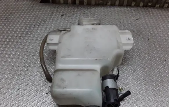 Mitsubishi Pajero Windshield washer fluid reservoir/tank 060351507