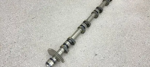 BMW M6 Camshaft 8600433 11378600433