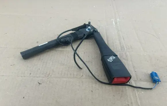 Opel Corsa E Front seatbelt buckle 616046800C