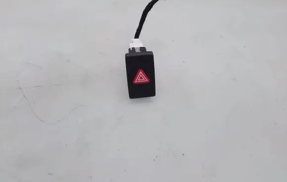 Volkswagen Golf VI Hazard light switch 5K0953509A