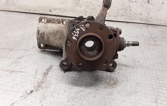 Front wheel hub spindle knuckle