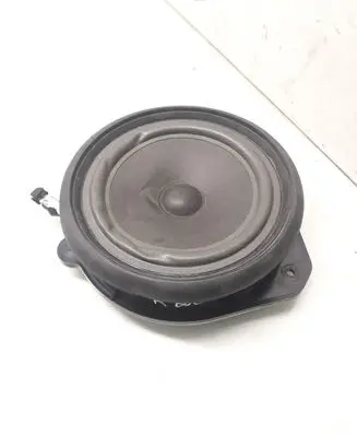 Audi A4 S4 B7 8E 8H Front door speaker 8E0035411