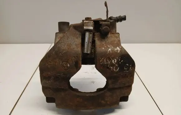 Volkswagen Transporter - Caravelle T5 Front brake caliper