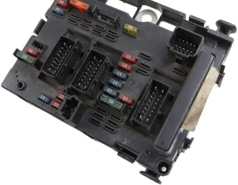 Peugeot 307 Fuse module 9650664080 33074739