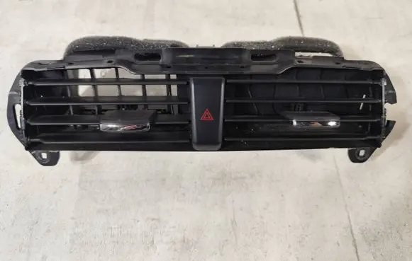 Ford Mondeo MK V Dash center air vent grill DS7319K617A