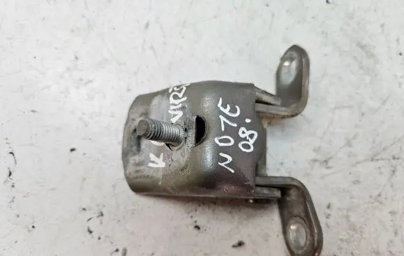 Nissan Note (E11) Rear door upper hinge