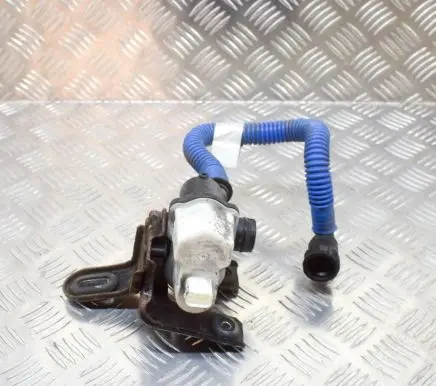 Maserati Ghibli Other engine bay part 06700032870 0261222