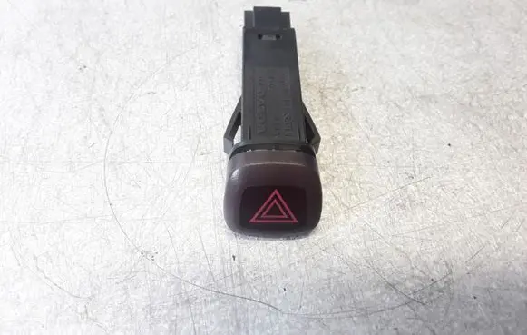 Volvo XC90 Hazard light switch 9168302