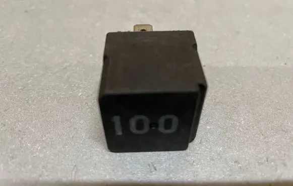 Volkswagen Golf Plus Other relay 7M0951253A