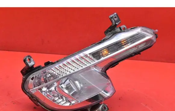 Peugeot 508 RXH Front fog light 9670476180