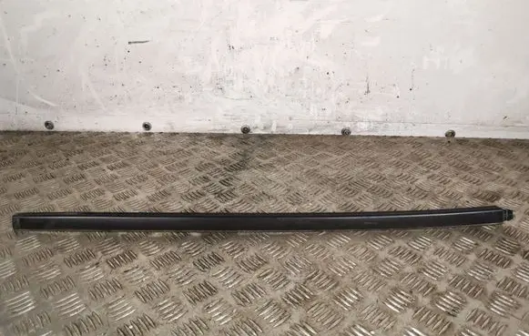 Honda CR-V Windshield trim PP1P