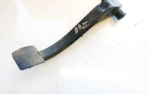 Opel Astra G Clutch pedal 90539237 28870