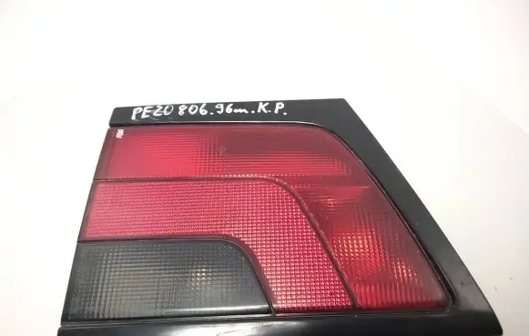 Peugeot 806 Tailgate rear/tail lights E23017