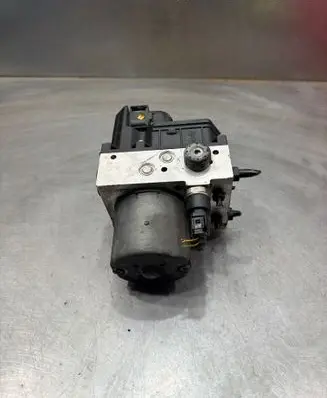 Volkswagen PASSAT B5.5 ABS Pump 0265950055 ESP0124C 486228