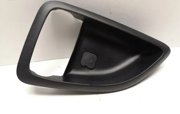 Hyundai ix35 Front door interior handle trim 826212S000