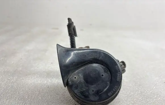 Volkswagen PASSAT B6 Horn signal 007424