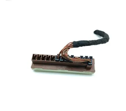 Mercedes-Benz CLA C117 X117 W117 Current control relay A0009820012