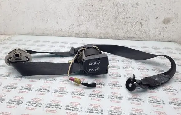 Volkswagen Golf IV Front seatbelt 1J4857706AA