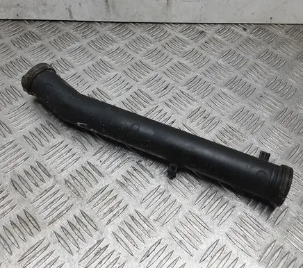 Volkswagen Golf IV Engine coolant pipe/hose 032121065D PA66GF30
